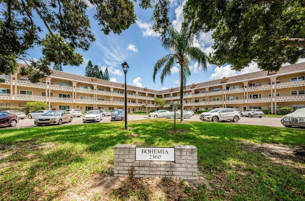 2360 IRISH LANE UNIT 42 CLEARWATER, FL 33763
