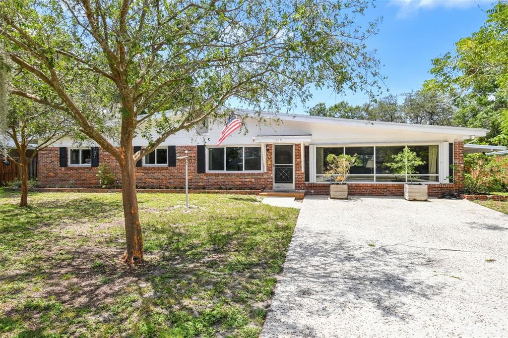 1508 HAVEN BEND TAMPA, FL 33613