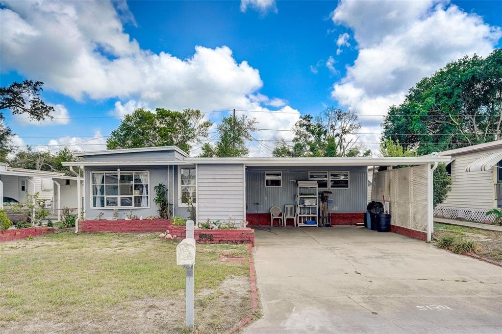 5134 RIVER BIRCH AVENUE HOLIDAY, FL 34690