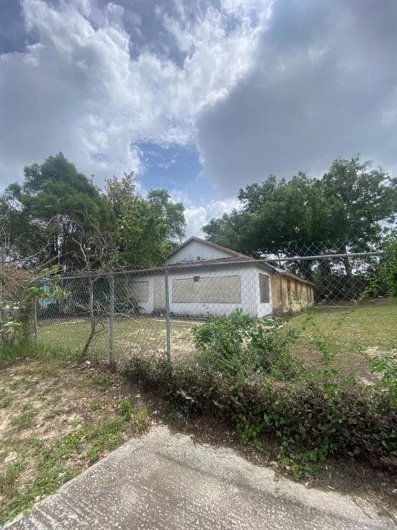 8421 N 39TH STREET TAMPA, FL 33604