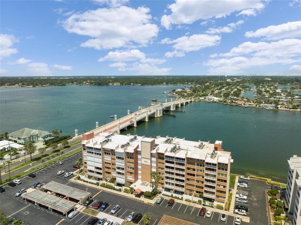 500 TREASURE ISLAND CAUSEWAY UNIT 203 TREASURE ISLAND, FL 33706