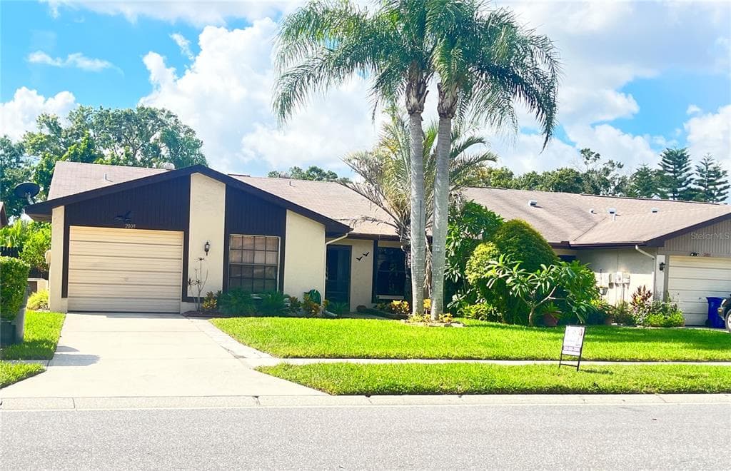 2009 SAGINAW COURT OLDSMAR, FL 34677