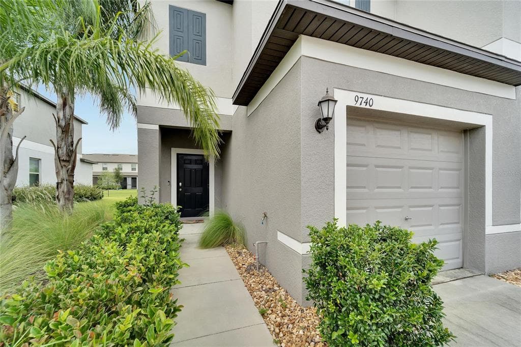 9740 MULBERRY MARSH LANE RUSKIN, FL 33573