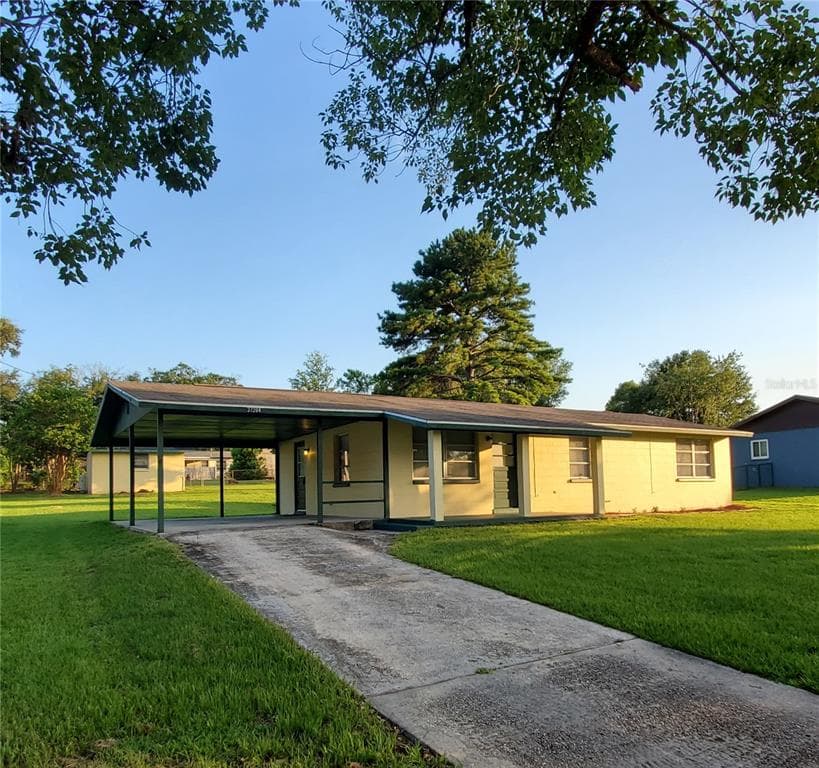 37204 NICOLE AVENUE ZEPHYRHILLS, FL 33541