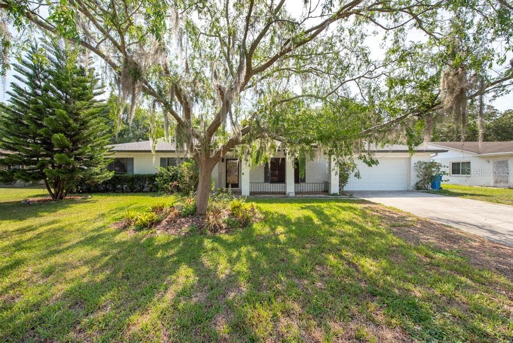 14105 BRIARTHORN DRIVE TAMPA, FL 33625