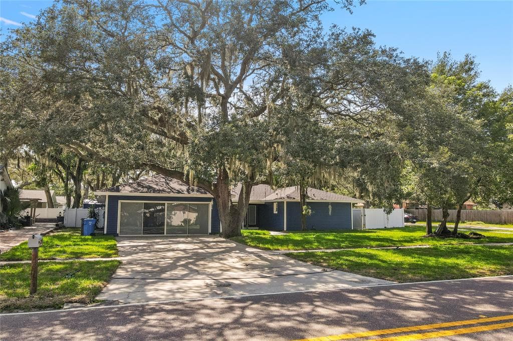212 LIMONA ROAD