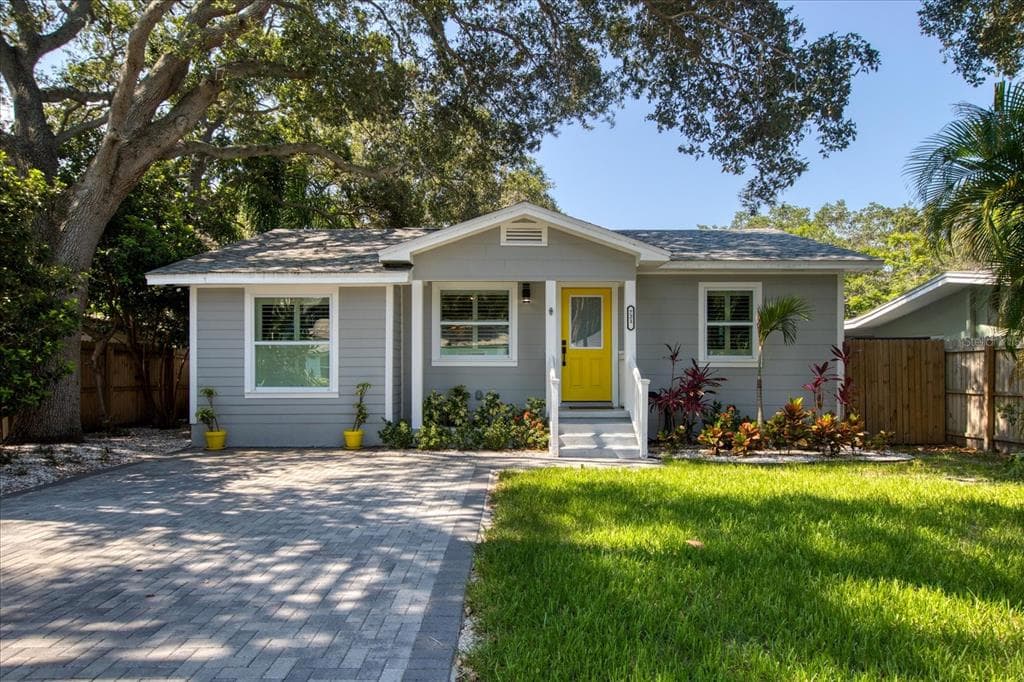 721 BAY STREET DUNEDIN, FL 34698