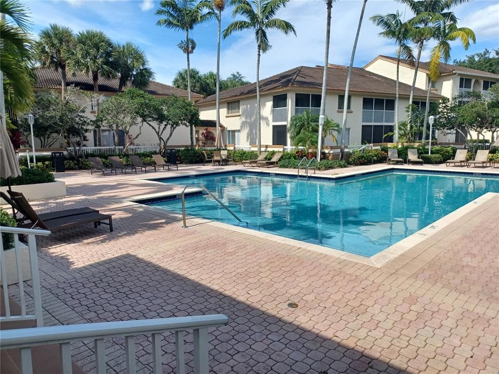 15104 GLENMOOR DRIVE UNIT 104