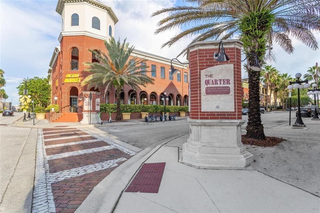 1910 E PALM AVENUE UNIT 11304 TAMPA, FL 33605