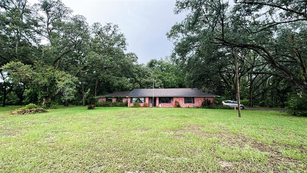 1905 S TAYLOR ROAD SEFFNER, FL 33584