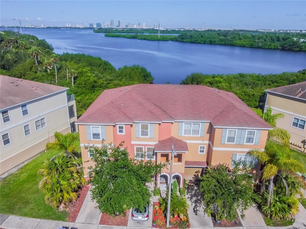 4802 TUSCAN LOON DRIVE TAMPA, FL 33619