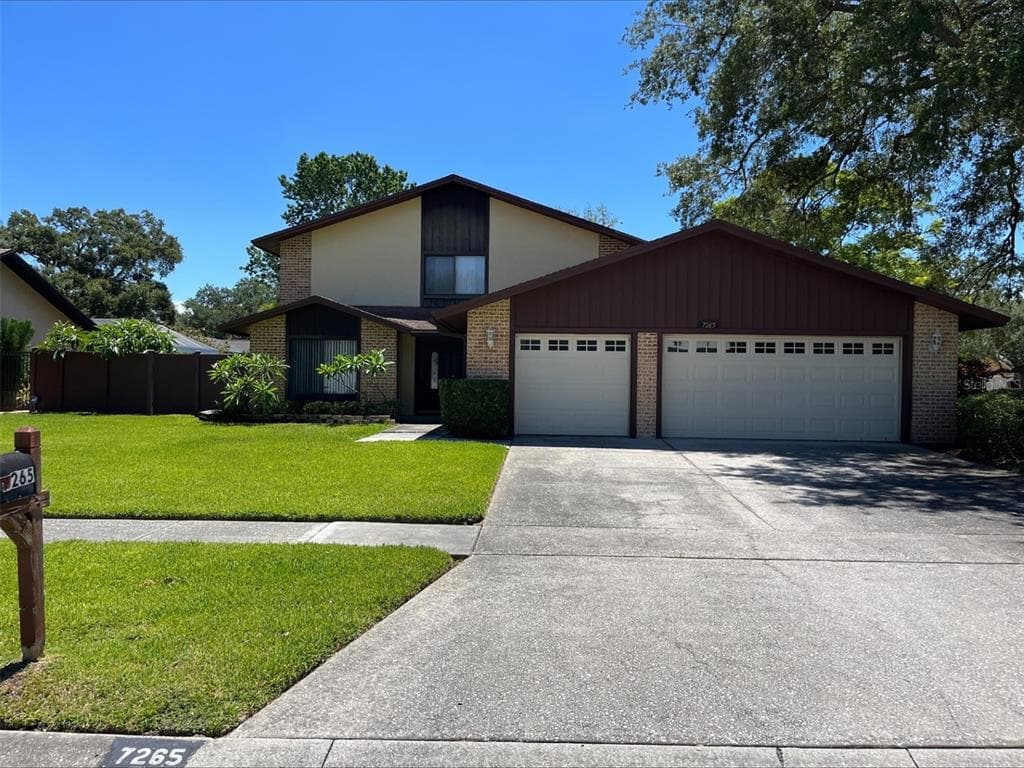 7265 ROSETREE PLACE W SEMINOLE, FL 33772