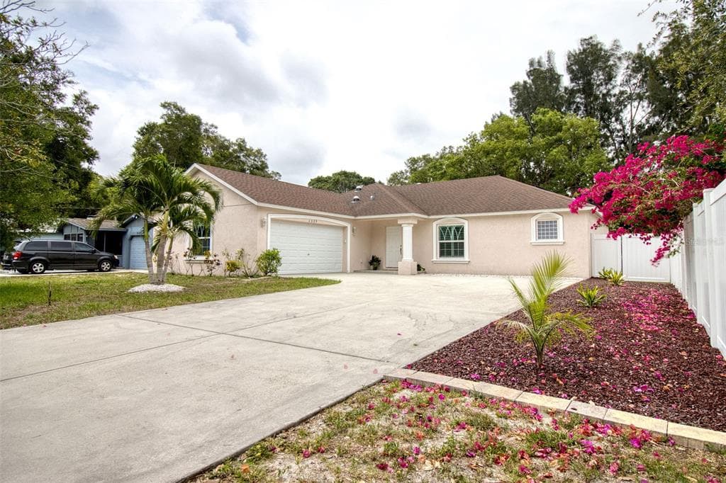 1329 PINE AVENUE NW LARGO, FL 33770