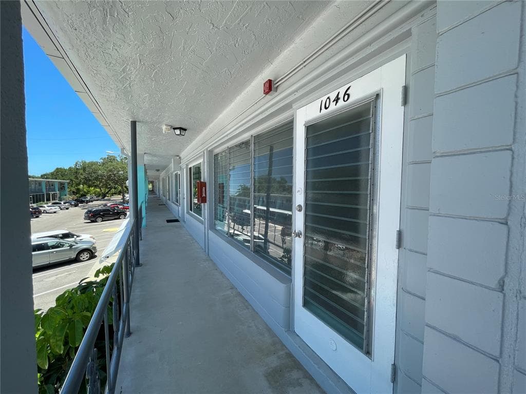 4071 55TH WAY N UNIT 1046 KENNETH CITY, FL 33709
