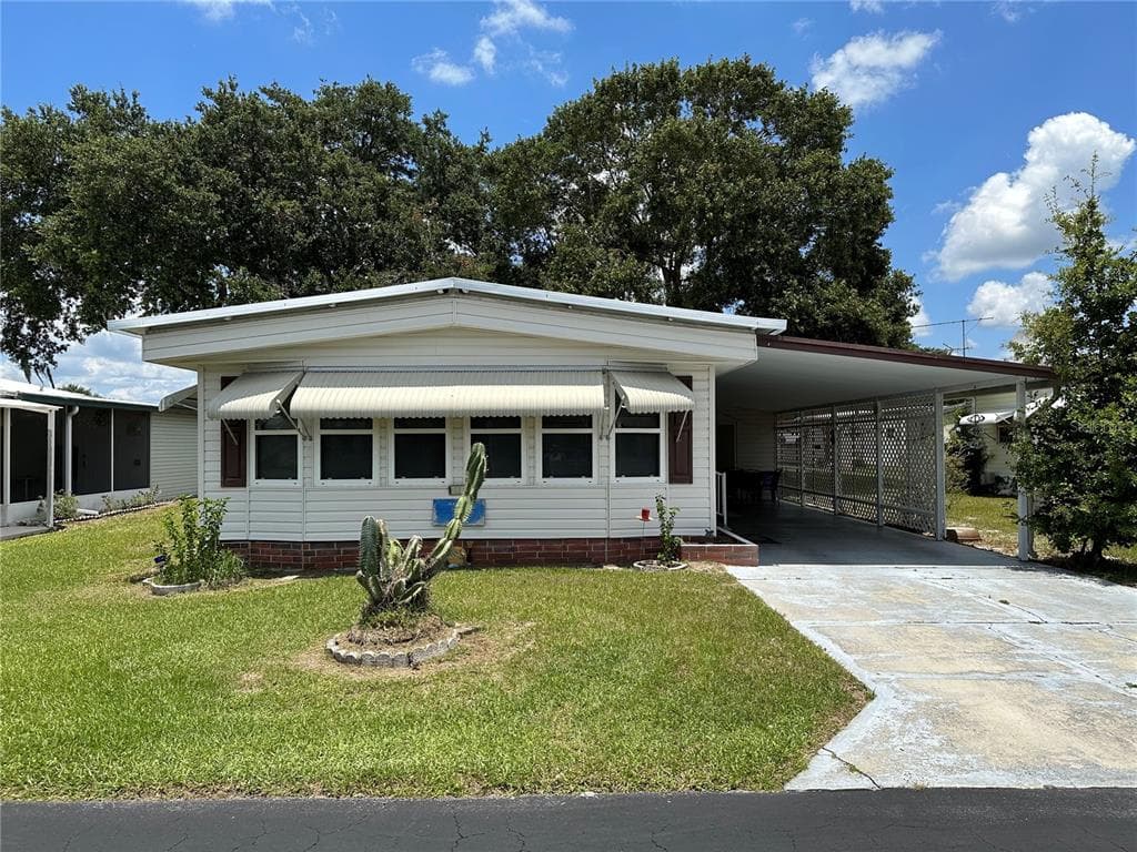 34643 SWEETPEA LANE ZEPHYRHILLS, FL 33541