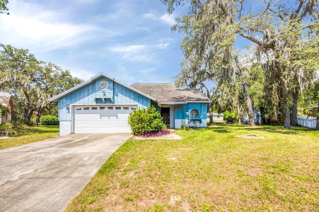 4702 BARRETT COURT TAMPA, FL 33617
