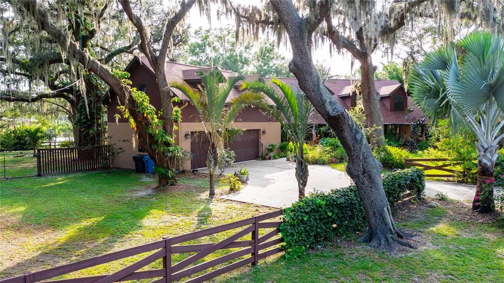 12218 GARDEN LAKE CIRCLE