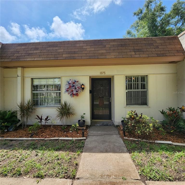 1375 MISSION HILLS BOULEVARD UNIT 35-D CLEARWATER, FL 33759