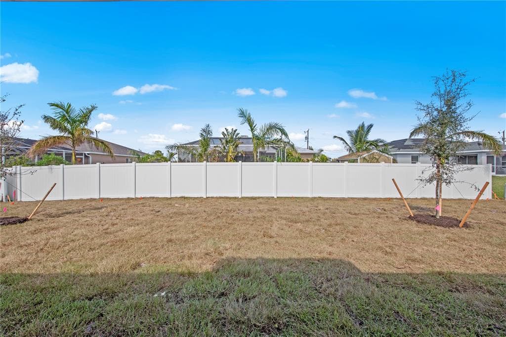 21452 WINLOCK AVENUE PORT CHARLOTTE, FL 33952