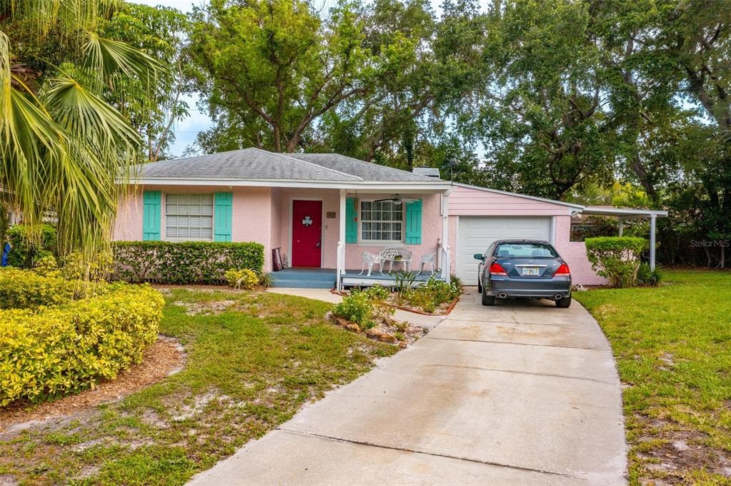 239 PARK CIRCLE S DUNEDIN, FL 34698