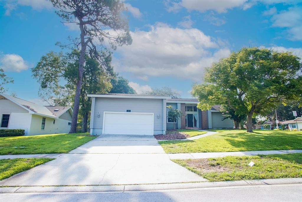 2065 SALISBURY COURT PALM HARBOR, FL 34683