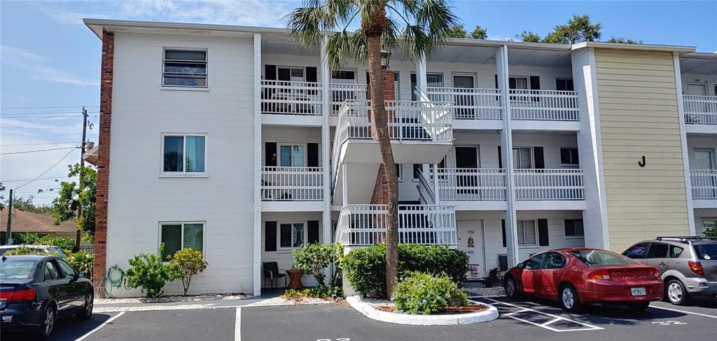 1546 PLEASANT ROAD UNIT J1 BRADENTON, FL 34207