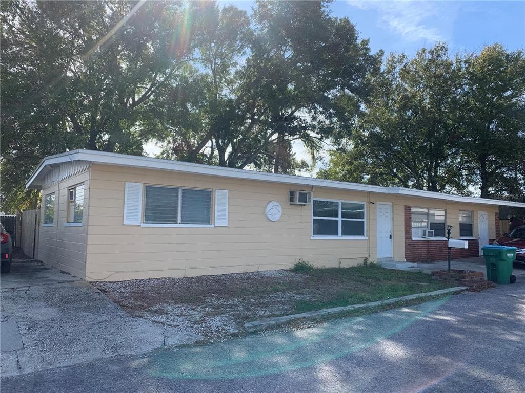 10618 98TH TERRACE UNIT A SEMINOLE, FL 33772