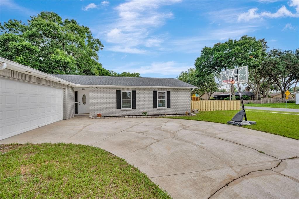 3828 HIGHGATE DRIVE VALRICO, FL 33594