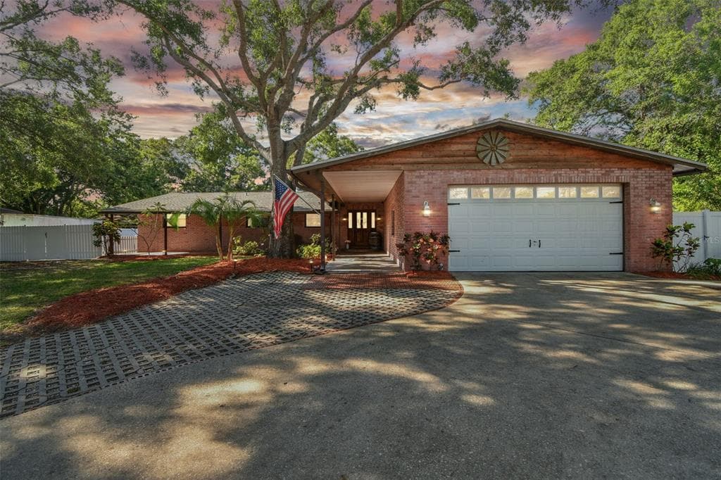 5967 102ND AVENUE N PINELLAS PARK, FL 33782