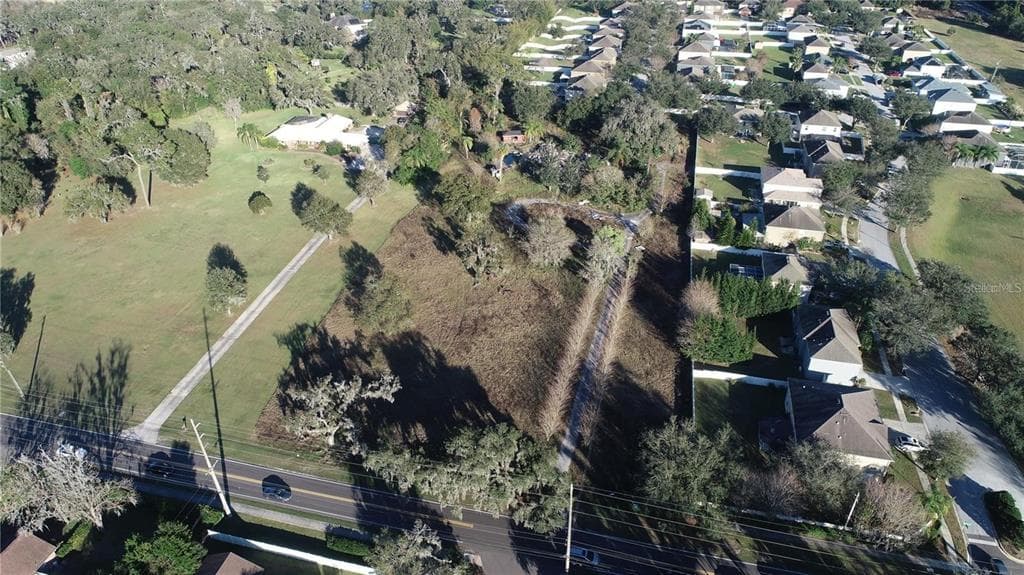 717 N VALRICO ROAD VALRICO, FL 33594