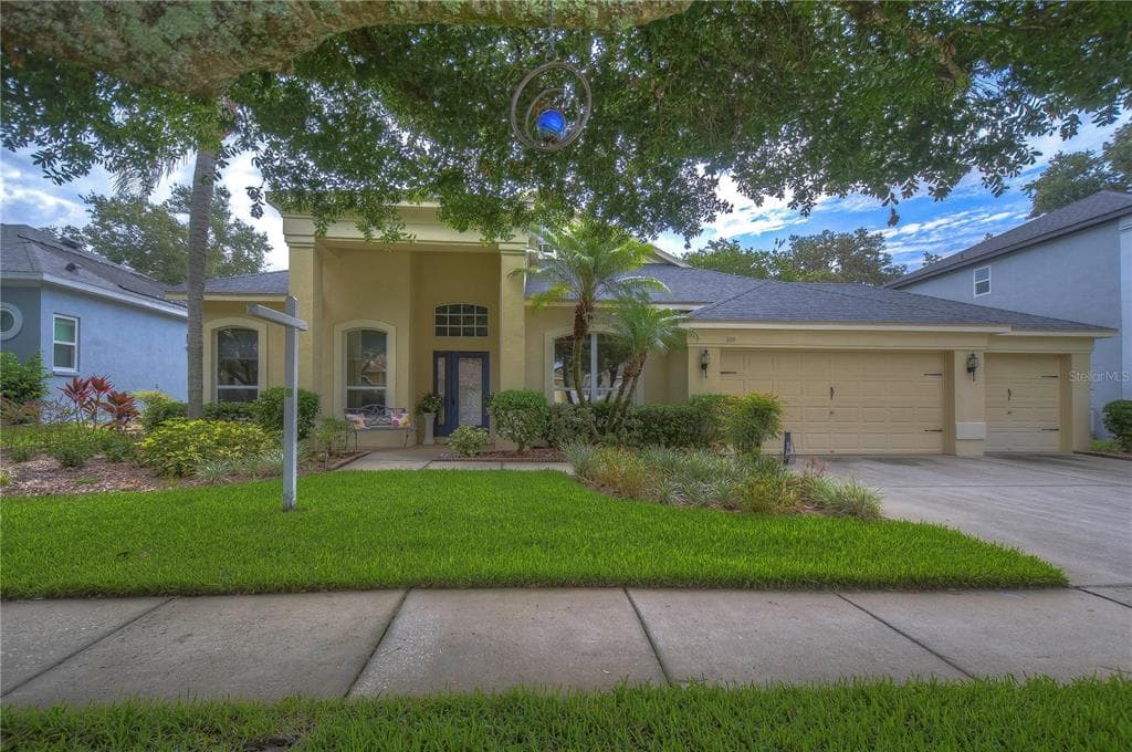 1111 SPLIT SILK STREET VALRICO, FL 33594