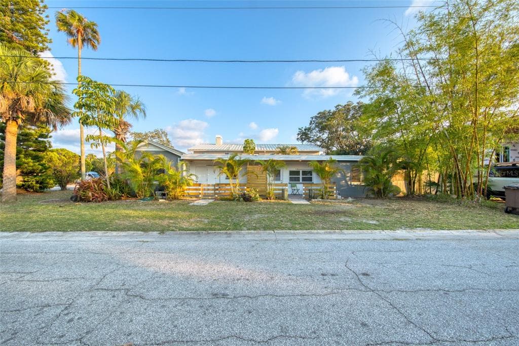 1214 BAY PINE BOULEVARD INDIAN ROCKS BEACH, FL 33785