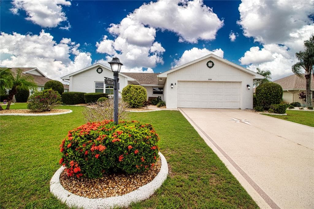 2006 WEDGE COURT SUN CITY CENTER, FL 33573