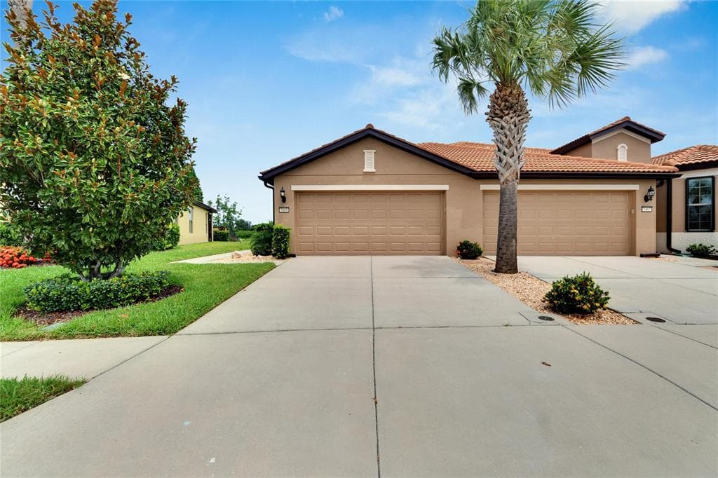 5469 SUNSET FALLS DRIVE APOLLO BEACH, FL 33572