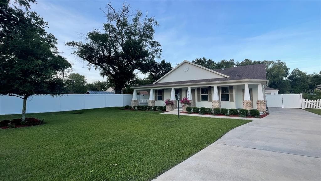 1225 WILD DAISY DRIVE PLANT CITY, FL 33563