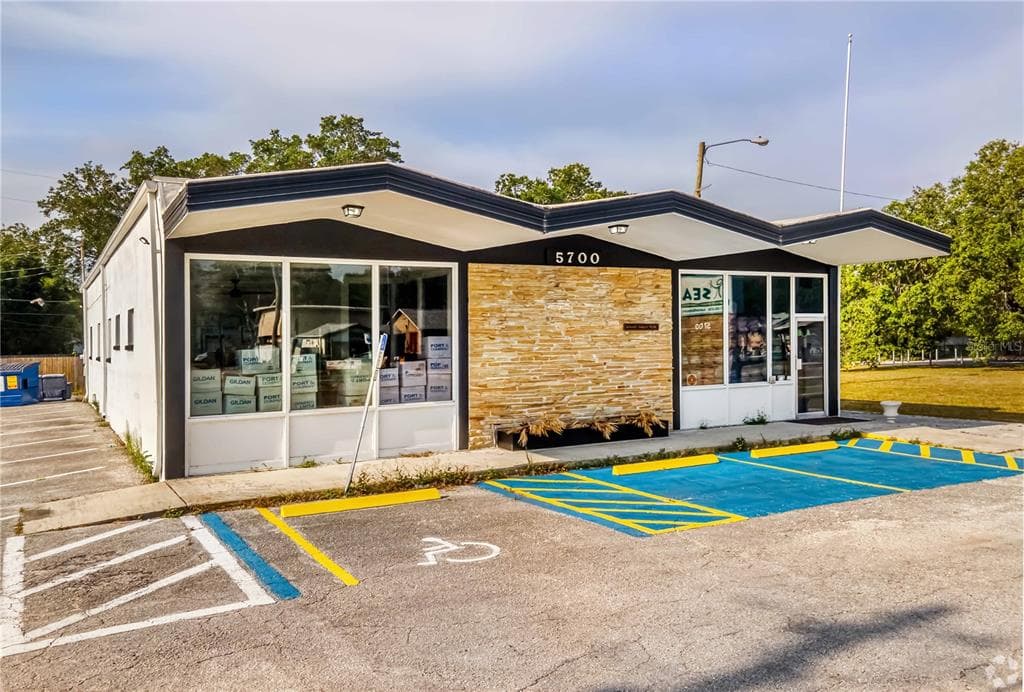 5700 54TH AVENUE N KENNETH CITY, FL 33709