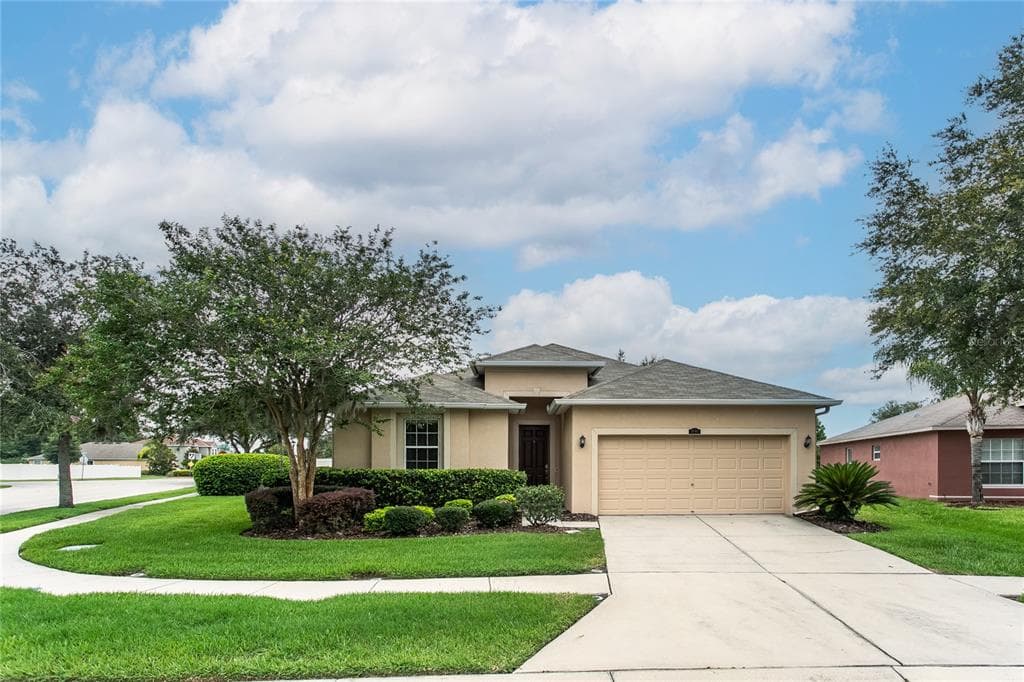 3901 CONSTANTINE LOOP WESLEY CHAPEL, FL 33543