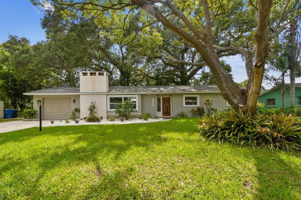 12238 OAK STREET LARGO, FL 33774