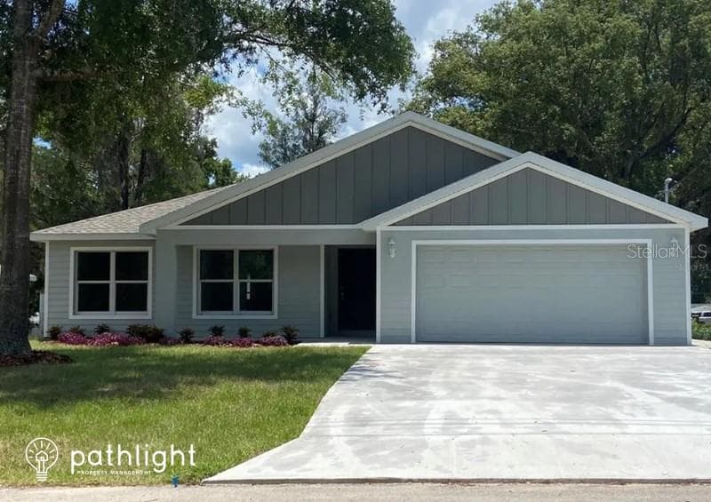 38550 13TH AVENUE ZEPHYRHILLS, FL 33542