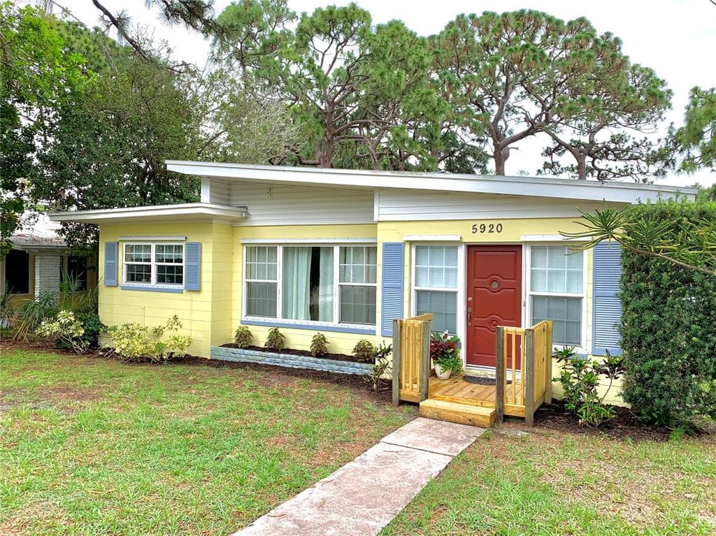 5920 17TH AVENUE S GULFPORT, FL 33707