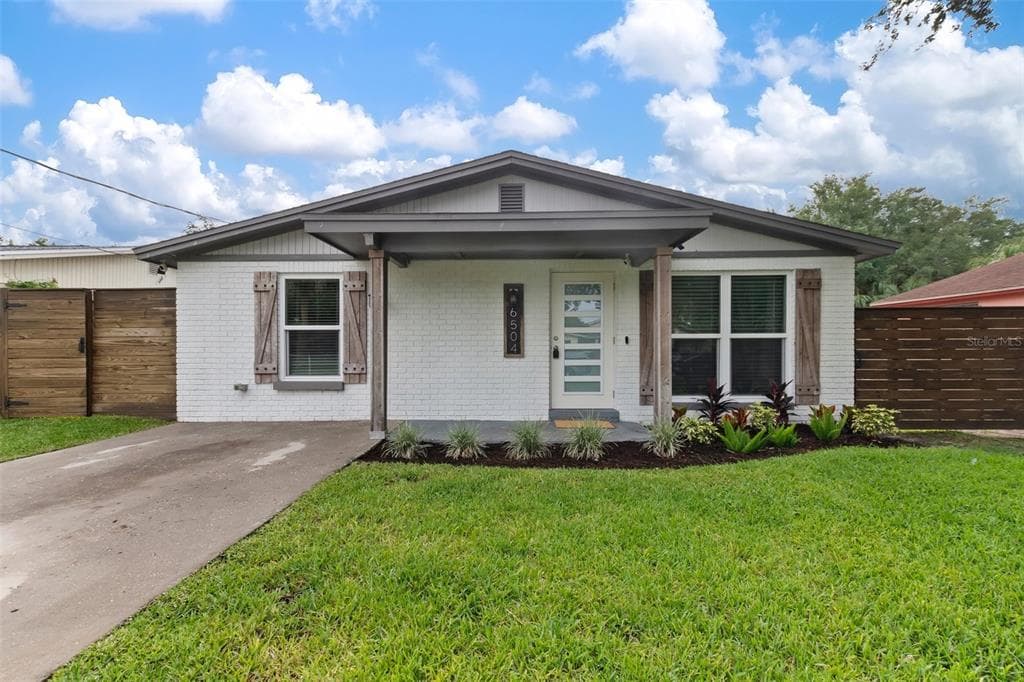 6504 S ENGLEWOOD AVENUE TAMPA, FL 33611
