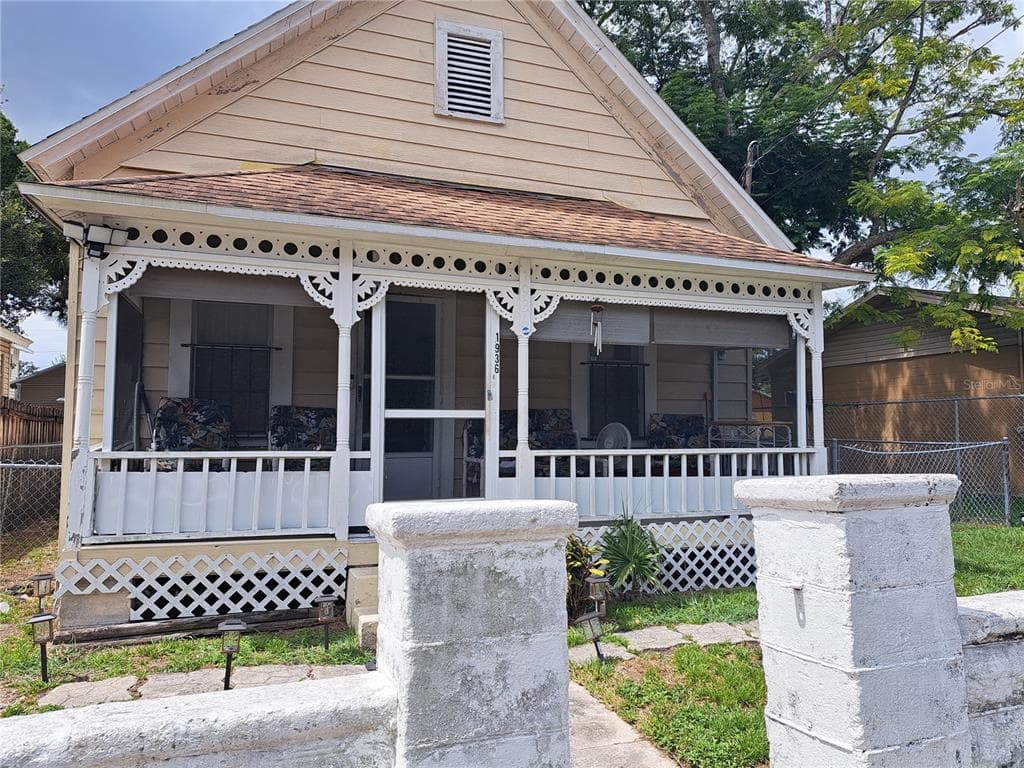 1936 W CHERRY STREET