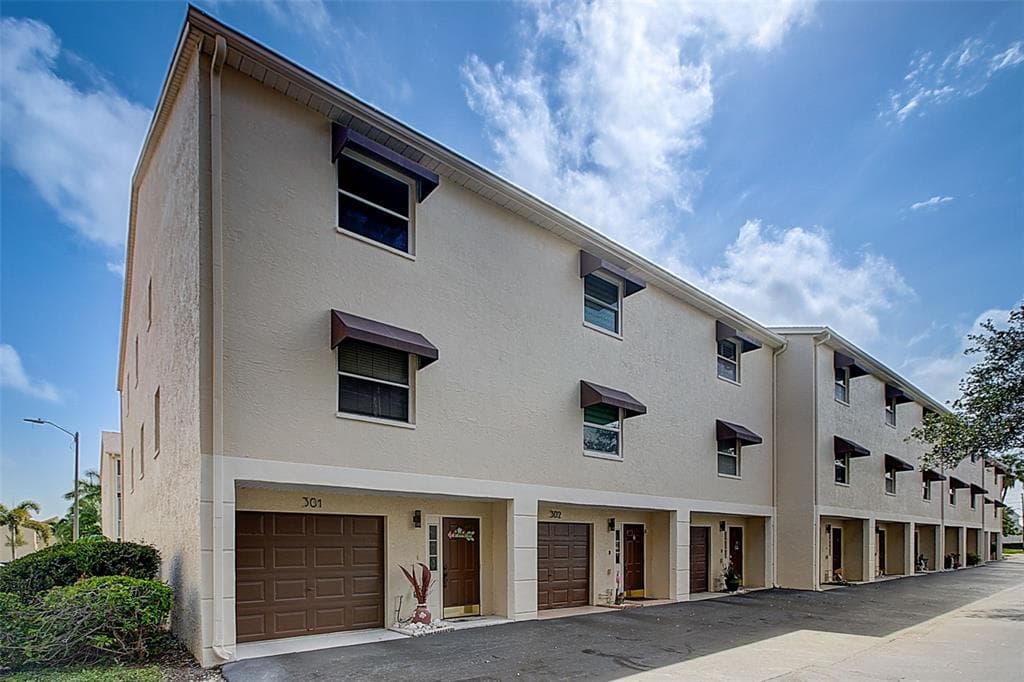 465 PINELLAS BAYWAY S UNIT 301