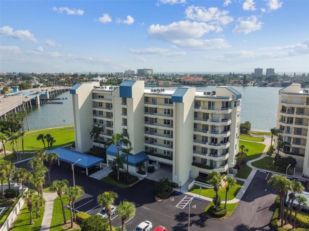 7862 SAILBOAT KEY BOULEVARD S UNIT 603 SOUTH PASADENA, FL 33707