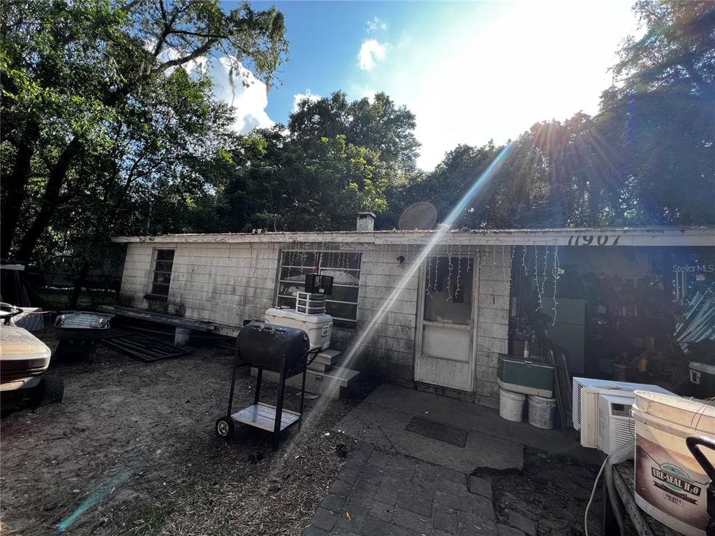 11907 FRONTAGE ROAD DADE CITY, FL 33525