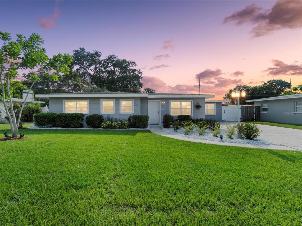 1035 MADISON STREET LARGO, FL 33770