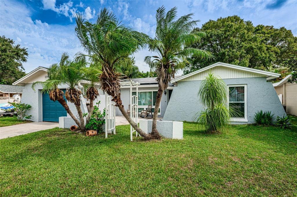 11945 ORANGE BLOSSOM DRIVE SEMINOLE, FL 33772