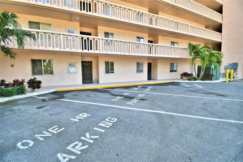 1776 6TH STREET NW UNIT 108 WINTER HAVEN, FL 33881