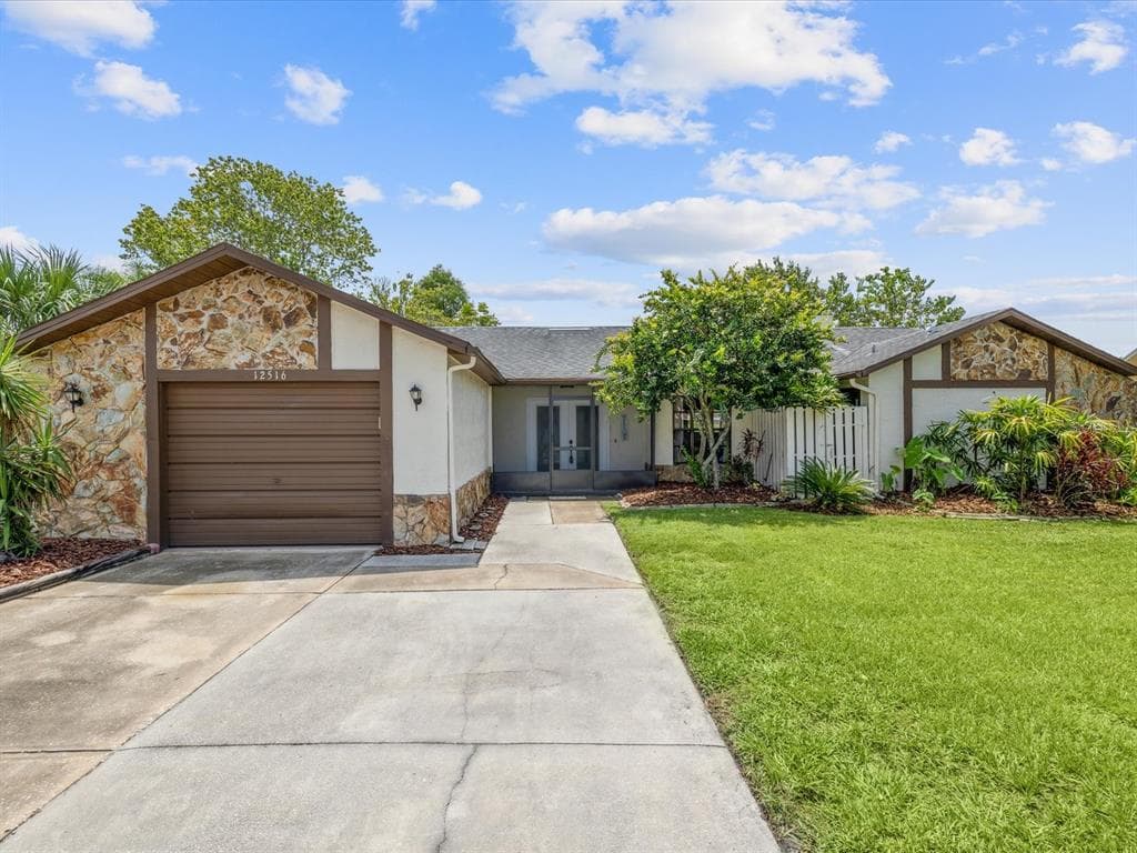 12516 WILLOW TREE AVENUE HUDSON, FL 34669
