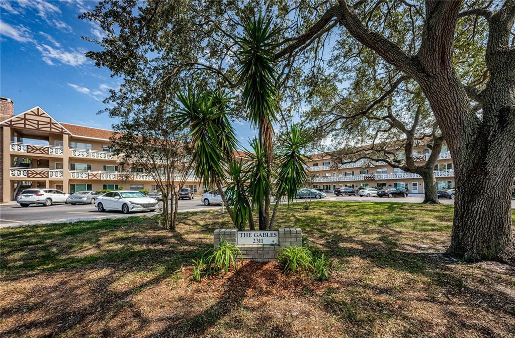 2311 BRISBANE STREET UNIT 15 CLEARWATER, FL 33763
